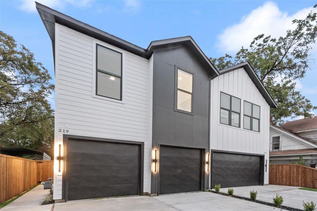 217 W Yarmouth Street, Dallas, TX 75208