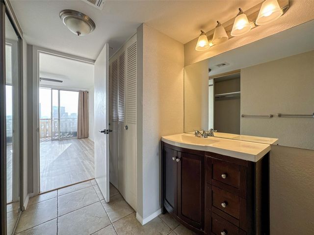 2016 Main Street 1502, Houston, TX 77002