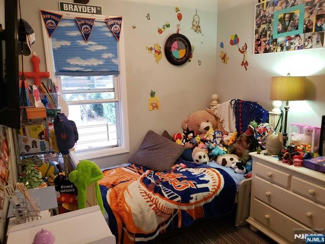 39 Tuttle Street, Wallington, NJ 07057