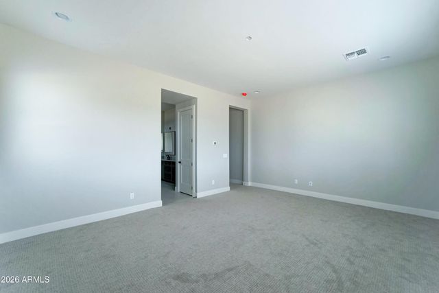 4075 W Silverdale Road, San Tan Valley, AZ 85144