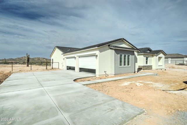 4075 W Silverdale Road, San Tan Valley, AZ 85144