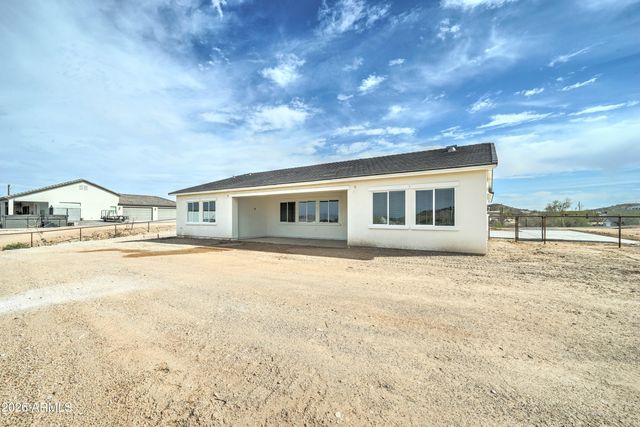 4075 W Silverdale Road, San Tan Valley, AZ 85144