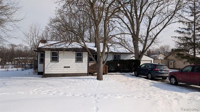 3375 Grant Road, Rochester Hills, MI 48309