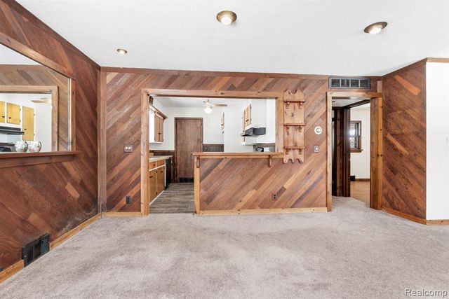 3375 Grant Road, Rochester Hills, MI 48309