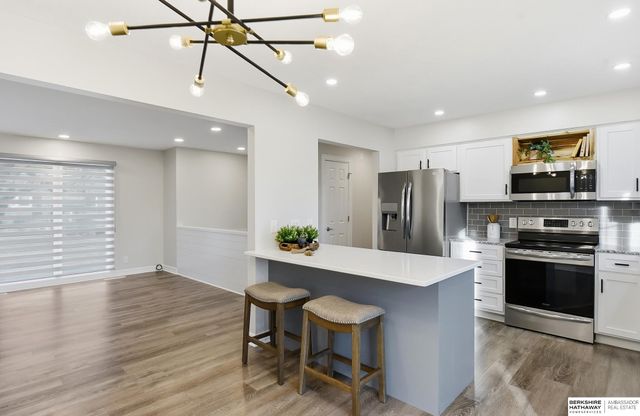 2809 Ponderosa Drive, Bellevue, NE 68123