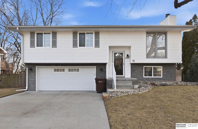 2809 Ponderosa Drive, Bellevue, NE 68123