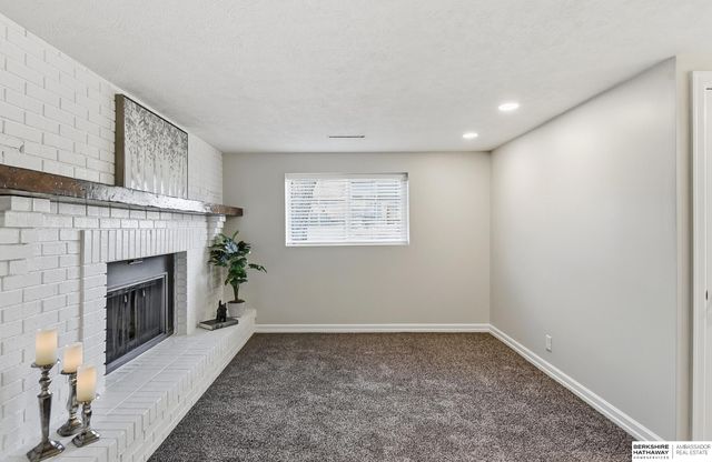 2809 Ponderosa Drive, Bellevue, NE 68123