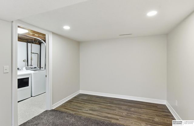 2809 Ponderosa Drive, Bellevue, NE 68123