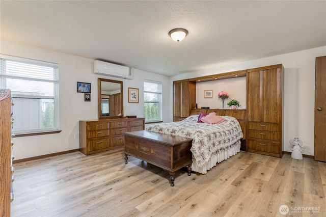 6101 N 37th Street, Tacoma, WA 98407