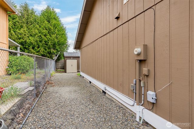 6101 N 37th Street, Tacoma, WA 98407