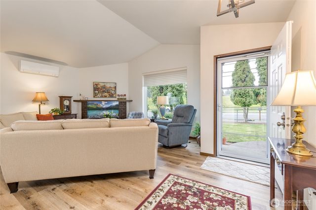 6101 N 37th Street, Tacoma, WA 98407