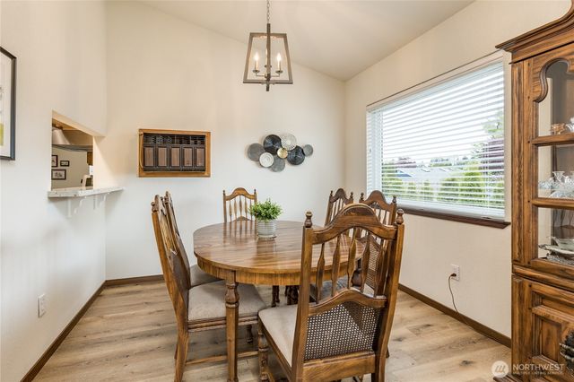 6101 N 37th Street, Tacoma, WA 98407
