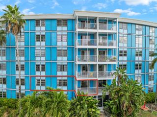 3315 58TH AVENUE S 208, St Petersburg, FL 33712