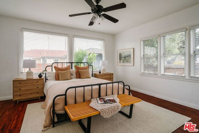 1476 W 37th Drive, Los Angeles, CA 90018