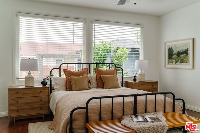 1476 W 37th Drive, Los Angeles, CA 90018