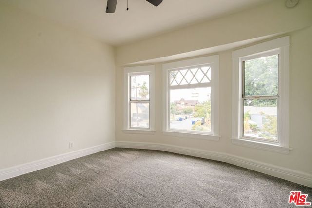 1476 W 37th Drive, Los Angeles, CA 90018