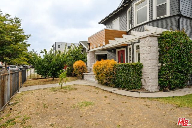 1476 W 37th Drive, Los Angeles, CA 90018