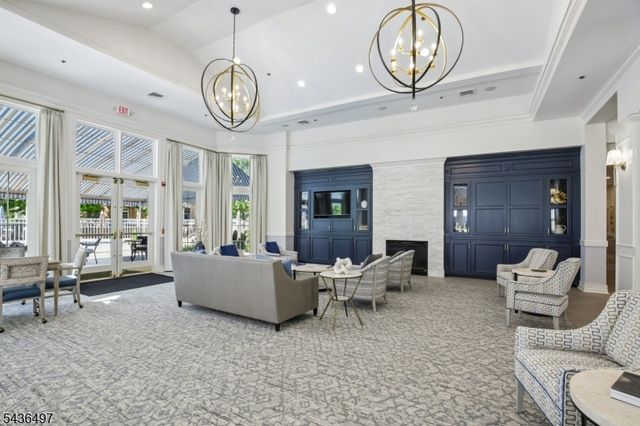 5211 Pointe Gate Dr, Livingston Twp., NJ 07039