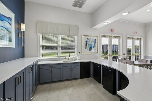 5211 Pointe Gate Dr, Livingston Twp., NJ 07039