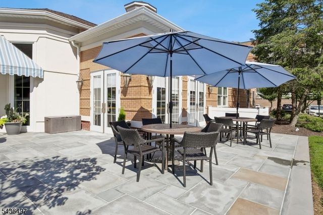 5211 Pointe Gate Dr, Livingston Twp., NJ 07039