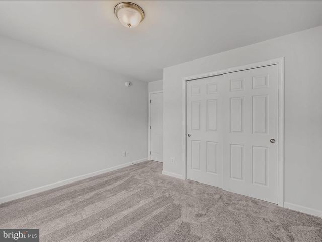 17 APPLE ORCHARD TRL, Berkeley Springs, WV 25411