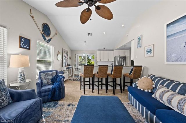 105 Hilo ST, Naples, FL 34113