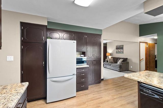 25 ST CHARLES PLACE, Little Chute, WI 54140