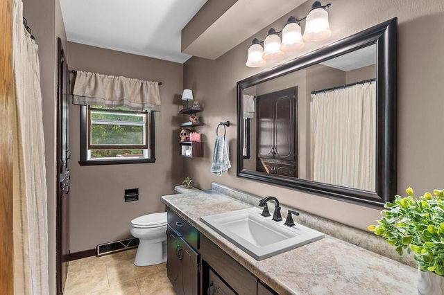 25 ST CHARLES PLACE, Little Chute, WI 54140