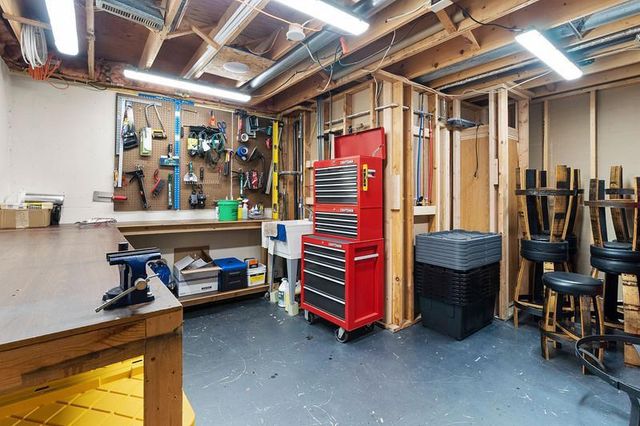 25 ST CHARLES PLACE, Little Chute, WI 54140
