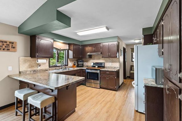 25 ST CHARLES PLACE, Little Chute, WI 54140