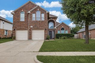 5824 Ivy Glen Drive, Grand Prairie, TX 75052