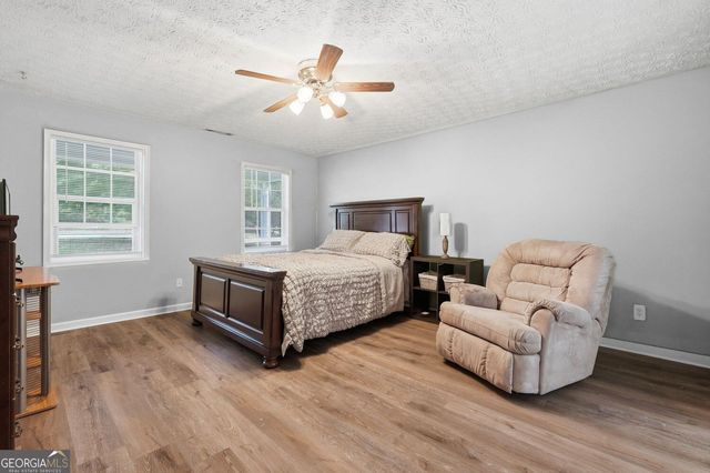3343 Pommel Court, Loganville, GA 30052