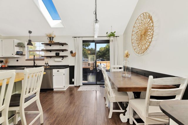 2006 N Pine Grove St, Wichita, KS 67212