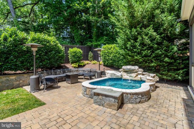 7108 PENGUIN PL, Falls Church, VA 22043