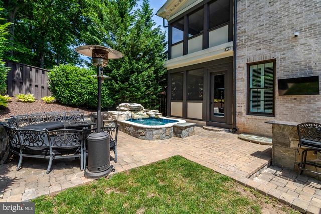 7108 PENGUIN PL, Falls Church, VA 22043