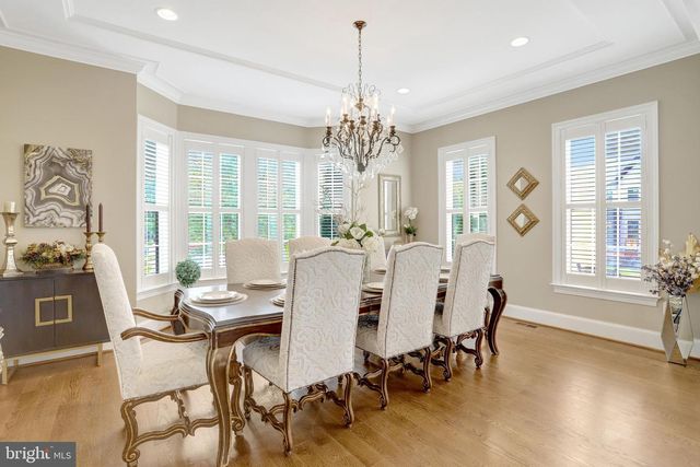 7108 PENGUIN PL, Falls Church, VA 22043