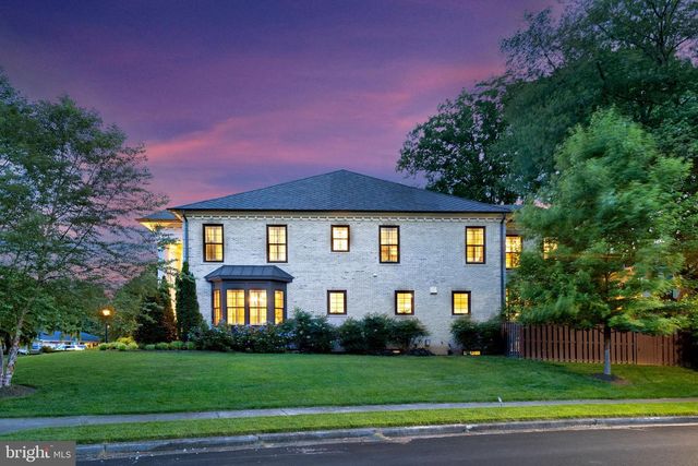7108 PENGUIN PL, Falls Church, VA 22043