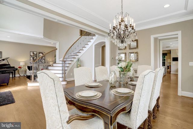 7108 PENGUIN PL, Falls Church, VA 22043