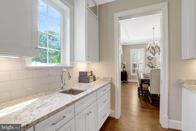 7108 PENGUIN PL, Falls Church, VA 22043