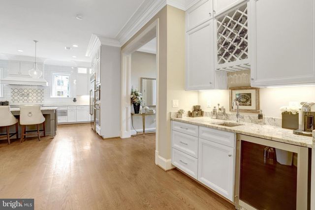 7108 PENGUIN PL, Falls Church, VA 22043