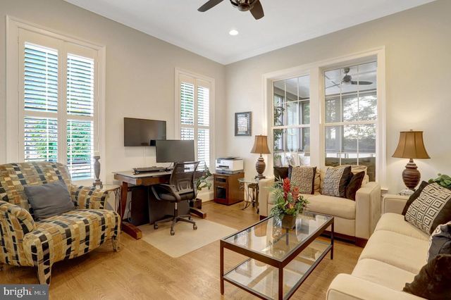 7108 PENGUIN PL, Falls Church, VA 22043