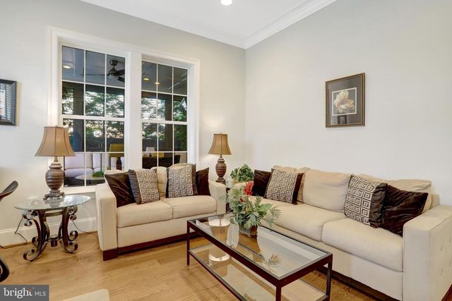 7108 PENGUIN PL, Falls Church, VA 22043