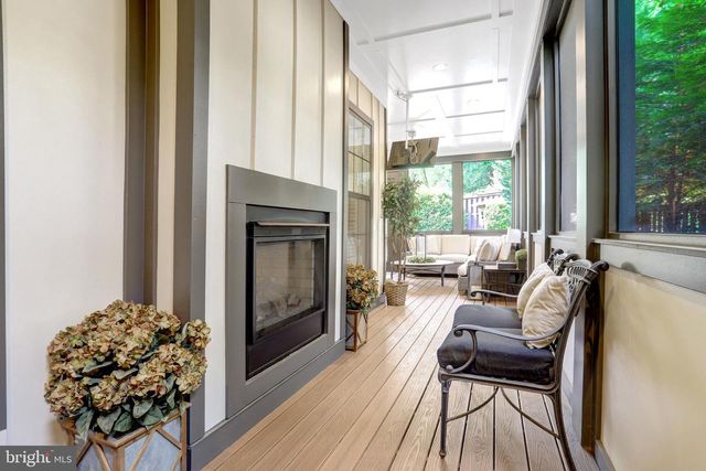 7108 PENGUIN PL, Falls Church, VA 22043