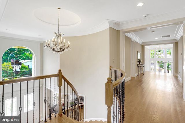 7108 PENGUIN PL, Falls Church, VA 22043
