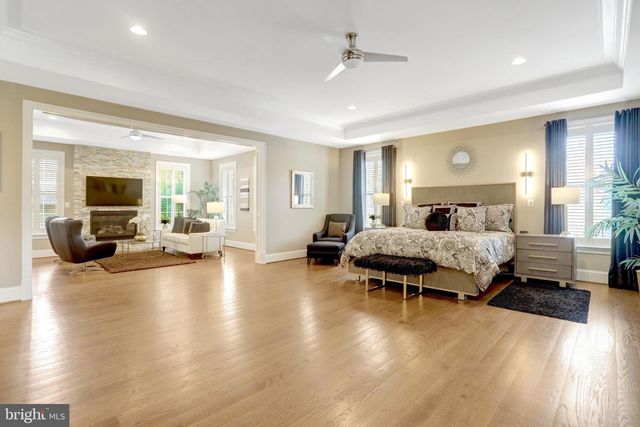 7108 PENGUIN PL, Falls Church, VA 22043