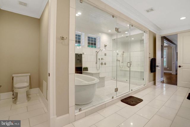7108 PENGUIN PL, Falls Church, VA 22043
