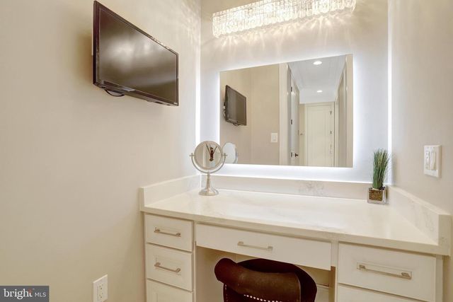 7108 PENGUIN PL, Falls Church, VA 22043
