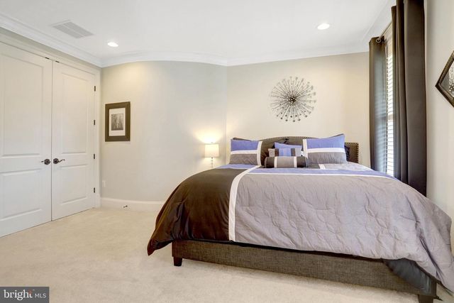 7108 PENGUIN PL, Falls Church, VA 22043