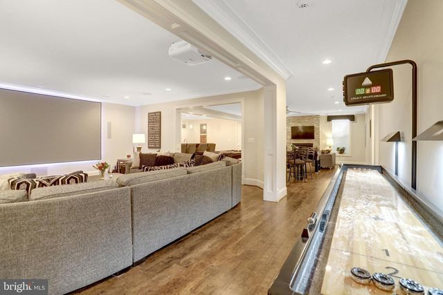 7108 PENGUIN PL, Falls Church, VA 22043