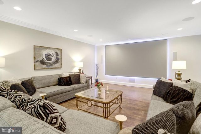 7108 PENGUIN PL, Falls Church, VA 22043